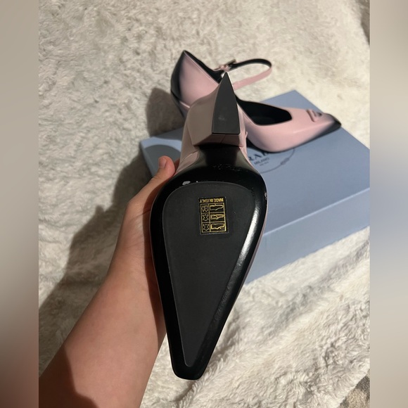NIB Prada Logo Toe Mary Jane Pump - Picture 7 of 16